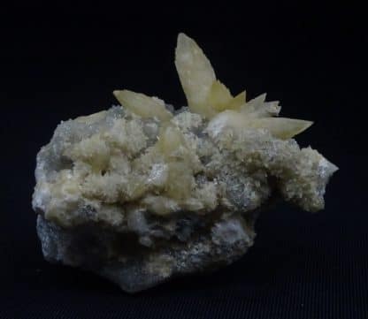 Calcite sur Quartz, carrière de Laguépie, Tarn-et-Garonne.