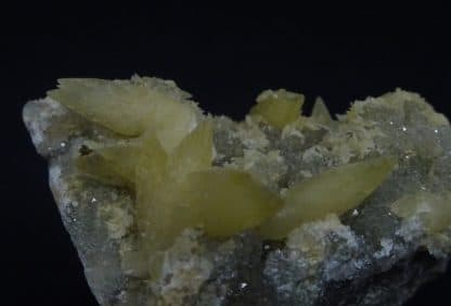 Calcite sur Quartz, carrière de Laguépie, Tarn-et-Garonne.