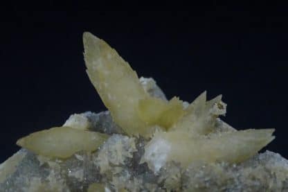 Calcite sur Quartz, carrière de Laguépie, Tarn-et-Garonne.