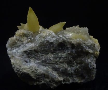 Calcite sur Quartz, carrière de Laguépie, Tarn-et-Garonne.