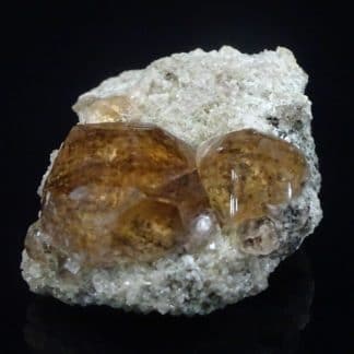 Grenat hessonite, Asbestos, Québec, Canada.