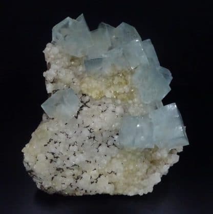 Fluorine bleue, mine du Burc, au Burg, Tarn.