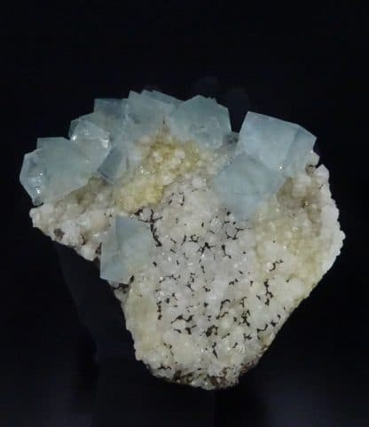 Fluorine bleue, mine du Burc, Au Burg, Tarn.