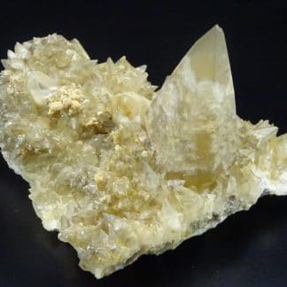 Calcite en scalénoèdres, Loverval - Couillet, Belgique.