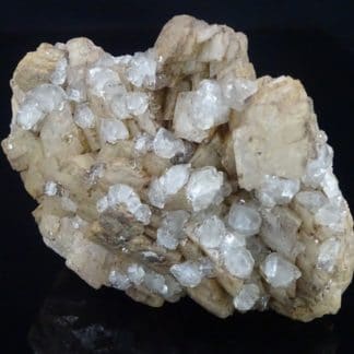 Quartz sur dolomite, Stolzemburg, Luxembourg.