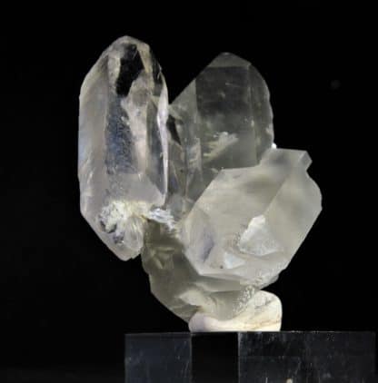 Quartz à inclusions de byssolite, Glacier du Miage, Vallée d'Aoste, Italie.