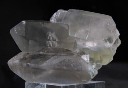 Quartz à inclusions de byssolite, Glacier du Miage, Vallée d'Aoste, Italie.