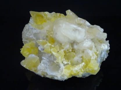 Witherite, Fluorite, Cave-in-Rock, Hardin Co., Illinois, USA.