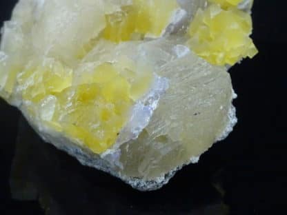 Witherite, Fluorite, Cave-in-Rock, Hardin Co., Illinois, USA.