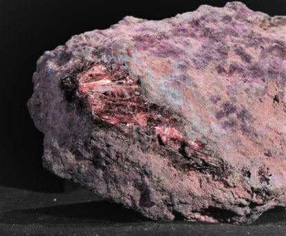 Erythrine, Mine de Bou-Azzer, Province de Ouarzazate, Maroc.