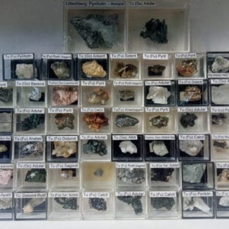 Lot de 49 échantillons minéralogiques, Tunnel du Saint-Gothard, Canton d’Uri, Suisse.