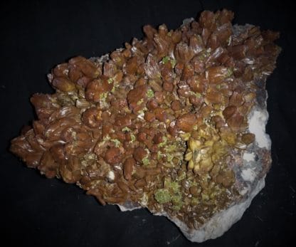 Pyromorphite bicolore, Les Farges, Ussel, Corrèze.