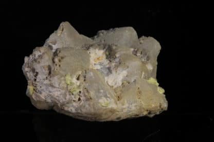 Quartz et Mimétite, Les Rosiers, Pontgibaud, Puy-de-Dôme, Auvergne.