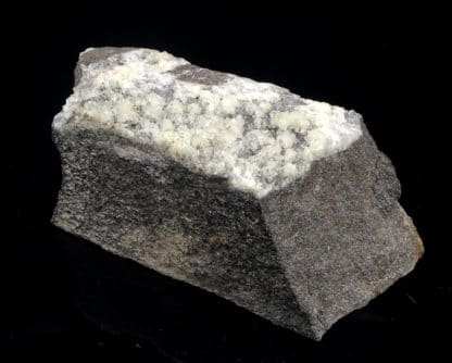 Dolomite sur quartz, Estevelle, Pas-de-Calais, Hauts-de-France.