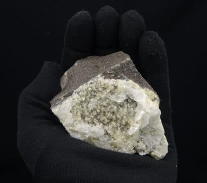 Dolomite et calcite sur quartz, Estevelle, Pas-de-Calais, Hauts-de-France.