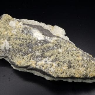 Dolomite sur quartz, Estevelles, Pas-de-Calais, Hauts-de-France.