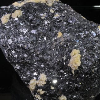 Sphalérite (blende) et sidérite, Carrière du Rivet, Peyrebrune, Tarn.