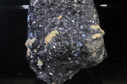 Sphalérite (blende) et sidérite, Carrière du Rivet, Peyrebrune, Tarn.