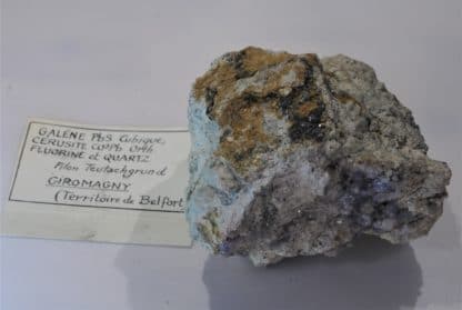 Galène, Cérusite, Fluorine et Quartz, Giromagny, Territoire de Belfort, Franche-Comté.