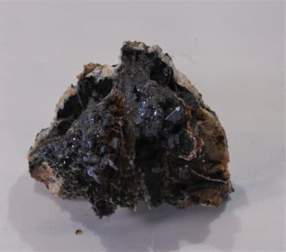 Cuprite, Mine du Moulinal, Tarn, France.