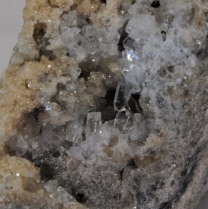 Célestine et Calcite, Le Trou des Halles, Paris.