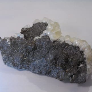 Calcite sur Sphalérite (blende), Trèves, Gard.