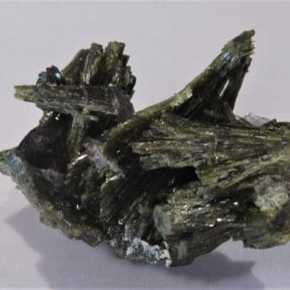 Epidote, Axinite et Quartz, Le Gendarme, Chamrousse, Belledonne, Isère.