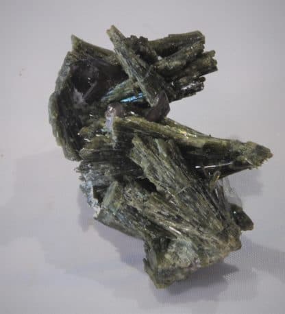 Epidote, Axinite et Quartz, Le Gendarme, Chamrousse, Belledonne, Isère.