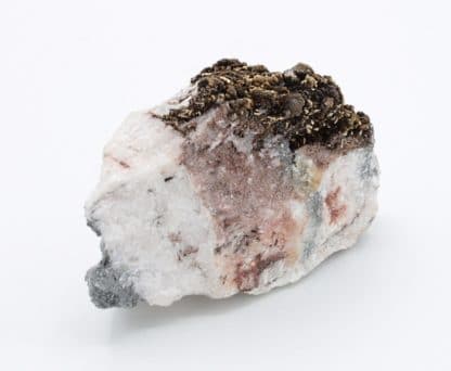 Goethite sur quartz, mine de Bou Azzer, Maroc.