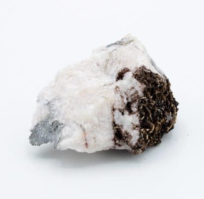 Goethite sur quartz, mine de Bou Azzer, Maroc.