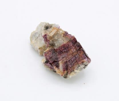 Rhodizite, rubellite, Sahatany, Antsirabe II, Madagascar.