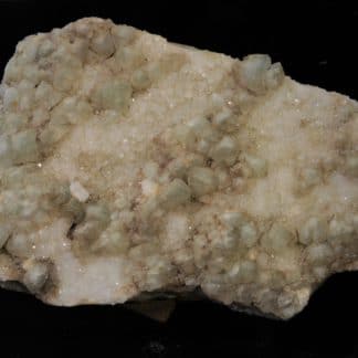 Fluorine verte et Heulandite, Valais, Suisse.