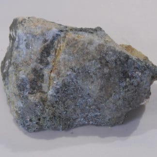 Stibine dans du Quartz, Nades, Allier, Auvergne.