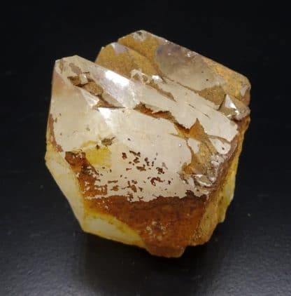 Quartz avec pyrite, Nil-Saint-Vincent, Brabant wallon, Belgique.