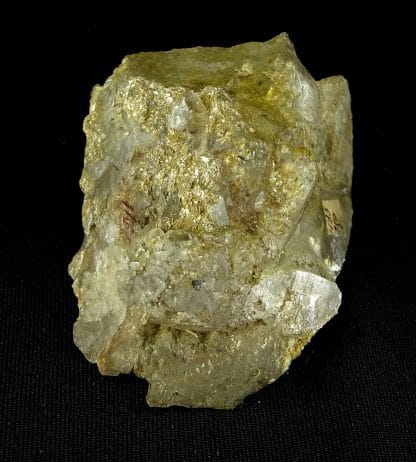 Rutile (sagénite) sur quartz, Saint-Gothard, Uri, Suisse.