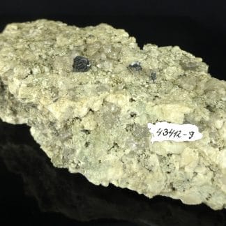 Hématite rose de fer et quartz, Col du Saint-Gothard, Suisse.