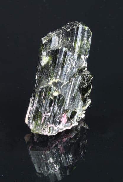 Epidote de Knappenwand, Hohe Tauern, Salzburg, Autriche.