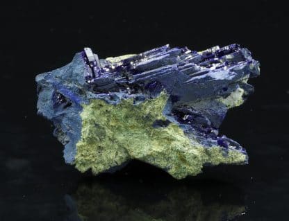 Azurite, district minier de Mibladen, Midelt, région du Drâa-Tafilalet, Maroc.