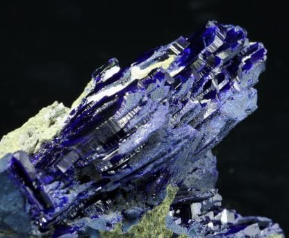 Azurite, district minier de Mibladen, Midelt, région du Drâa-Tafilalet, Maroc.