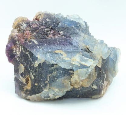 Fluorite bicolore, carrière du Boltry, Seilles, Belgique.