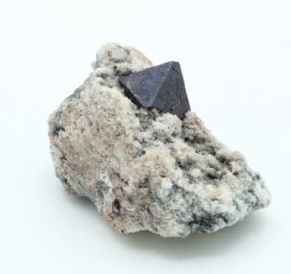 Cristal de Cuprite, mine de Tsumeb, Namibie.