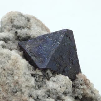 Cristal de Cuprite, mine de Tsumeb, Namibie.