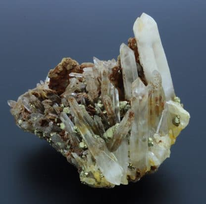 Quartz, sidérite et pyrite, mine de Saint-Pierre-de-Mésage, Isère.