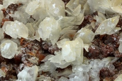 Calcite sur Quartz hématoïde, L’Argentolle, Saône-et-Loire, Morvan.