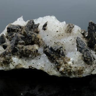 Calcite ferrifère sur Quartz, L’Argentolle, Saône-et-Loire, Morvan.