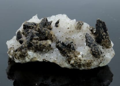 Calcite ferrifère sur Quartz, L’Argentolle, Saône-et-Loire, Morvan.