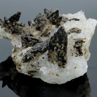 Calcite ferrifère sur Quartz, L’Argentolle, Saône-et-Loire, Morvan.