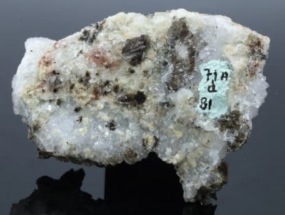 Calcite ferrifère sur Quartz, L’Argentolle, Saône-et-Loire, Morvan.