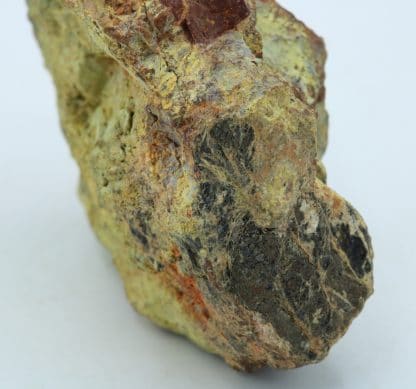 Thorianite, Fort-Dauphin (Tôlanaro), Madagascar.