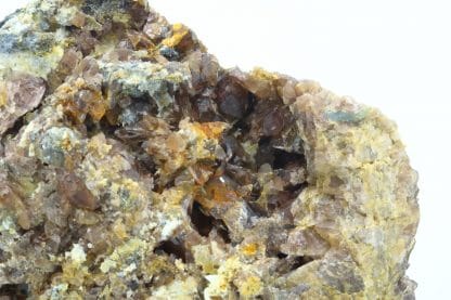 Axinite, Albite et Préhnite, Pêne Arrouye, Campan, Hautes-Pyrénées.